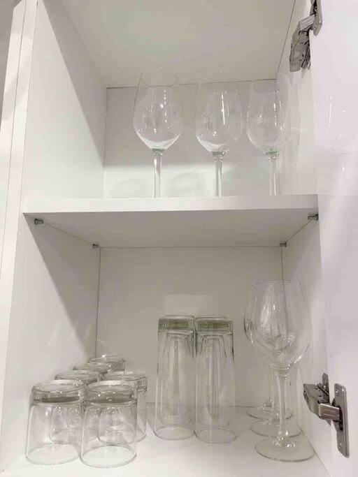 Downtown Saigon, District 1, 3 Bedroom And 2 Wc, Soho Near Bui Vien Apartment